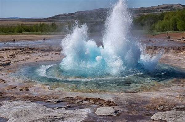 Geyser Tour Of The Golden Circle In Iceland