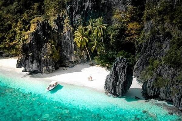 Tour To El Nido Beach In Palawan, Philippines
